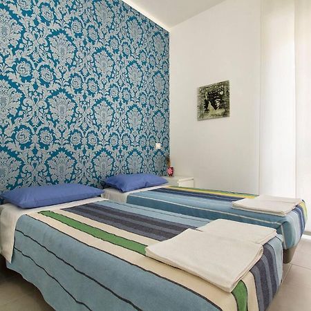 Apartament Famagosta Milanoアパートメント エクステリア 写真